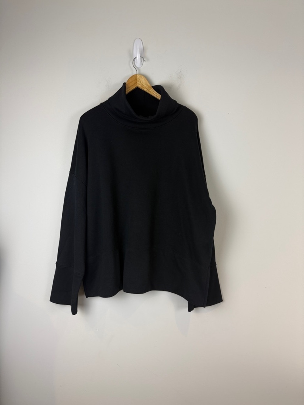 The Gap Black Women's Cowl Neck Sweater Large NWT